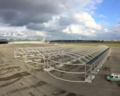 Flughafenüberdachung
